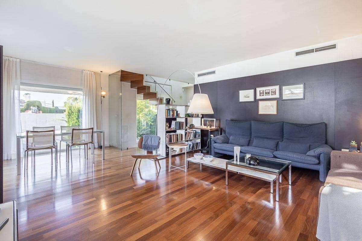 3 chambre Villa/Maison Semi-Mitoyenne à vendre à Huetor Vega avec piscine garage - 395 000 € (Ref: 8620103)
