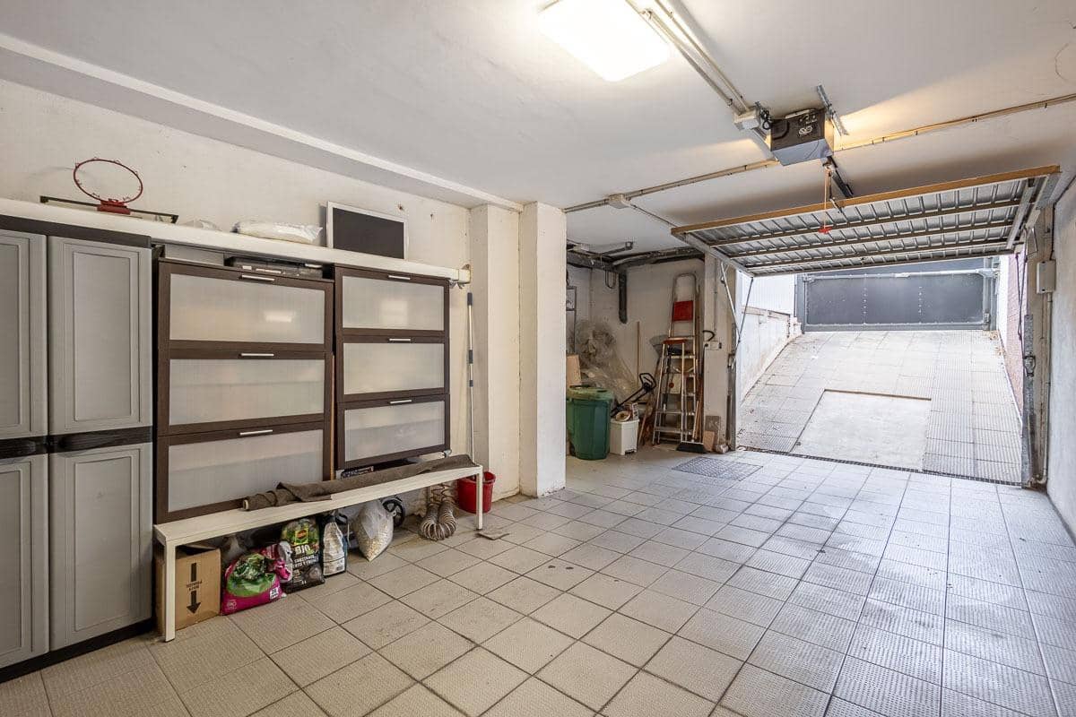 3 chambre Villa/Maison Semi-Mitoyenne à vendre à Huetor Vega avec piscine garage - 395 000 € (Ref: 8620103)