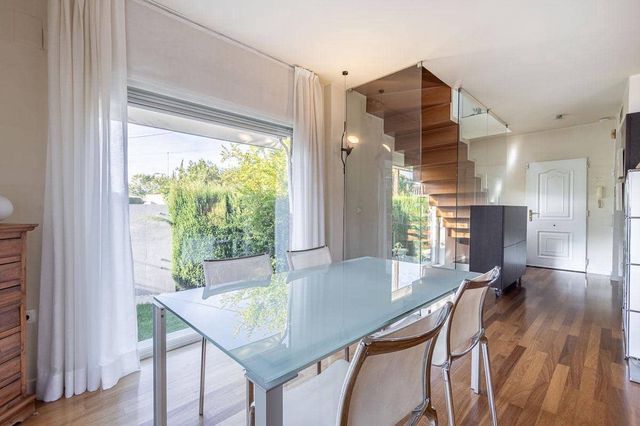 3 chambre Villa/Maison Semi-Mitoyenne à vendre à Huétor Vega avec piscine garage - 395 000 € (Ref: 8620103)