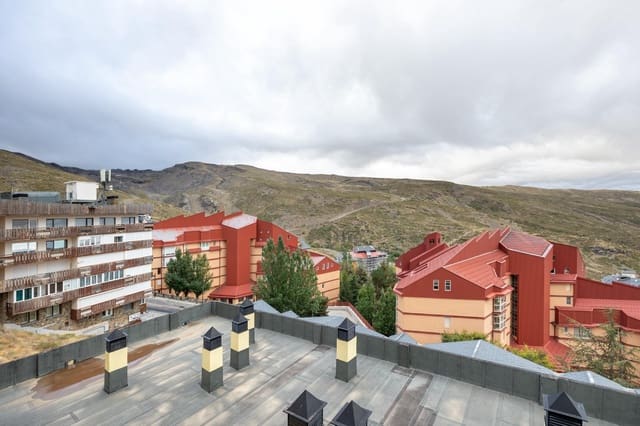 2 soveværelse Lejlighed til salg i Sierra Nevada, Monachil - € 175.000 (Ref: 8623796)