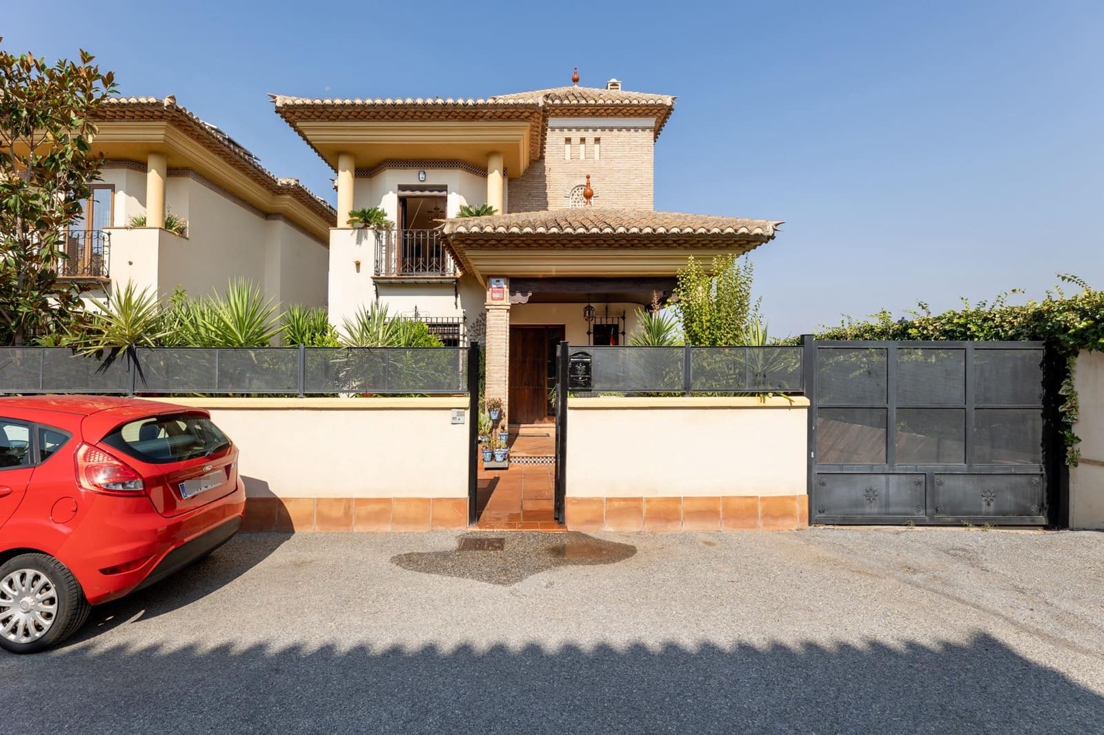 6 soverom Villa til salgs i Monachil med svømmebasseng garasje - € 485 000 (Ref: 8634663)