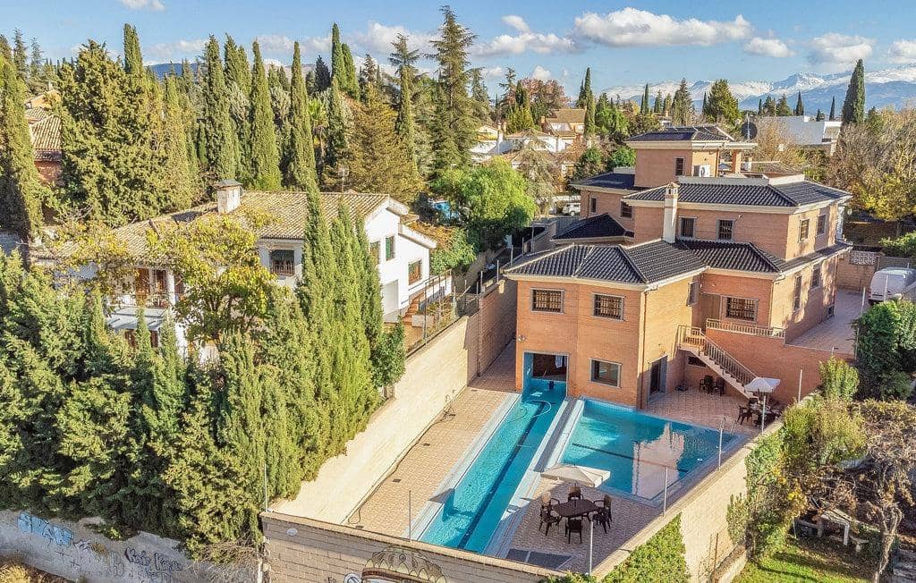 8 soveværelse Villa til salg i Albolote med swimmingpool garage - € 990.000 (Ref: 8652629)