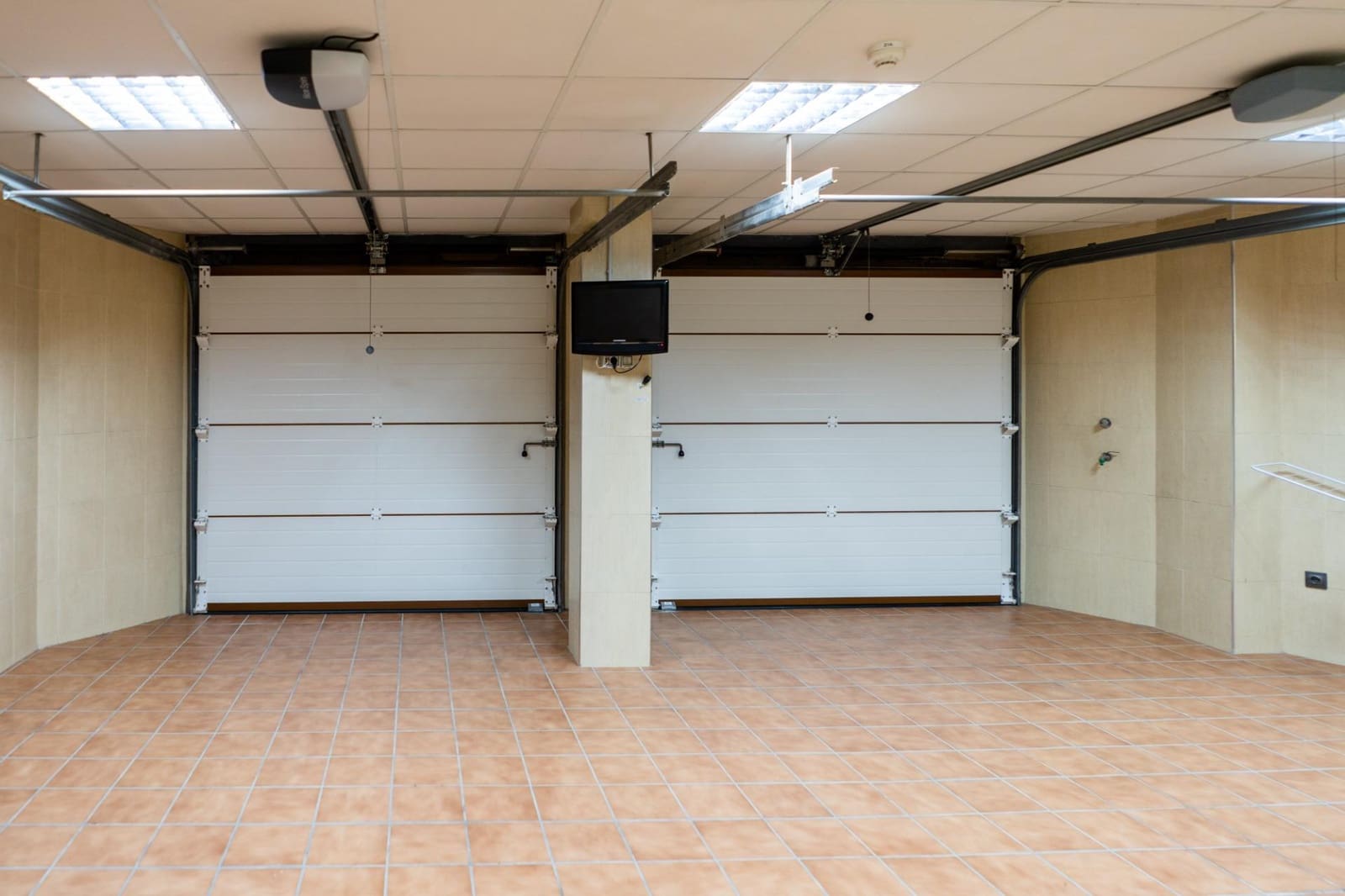 8 soveværelse Villa til salg i Albolote med swimmingpool garage - € 990.000 (Ref: 8652629)