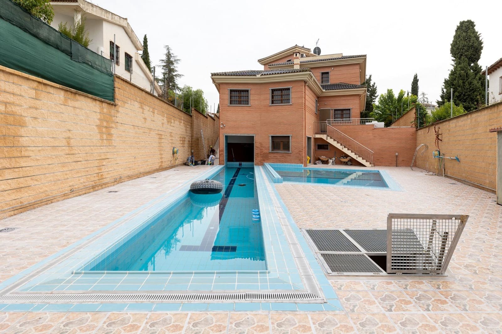 8 soveværelse Villa til salg i Albolote med swimmingpool garage - € 990.000 (Ref: 8652629)