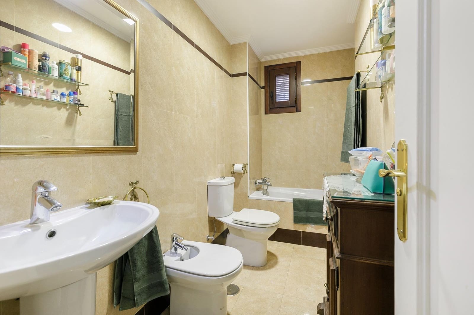 3 soveværelse Semi-Rækkehus til salg i Granada by med garage - € 640.000 (Ref: 8692637)