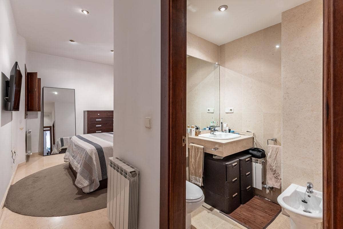 3 quarto Apartamento para venda em Granada cidade com garagem - 363 000 € (Ref: 8741590)