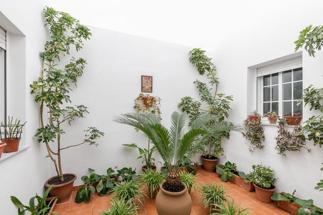 6 soveværelse Byhus til salg i Zaidin, Granada by med garage - € 340.000 (Ref: 8760031)