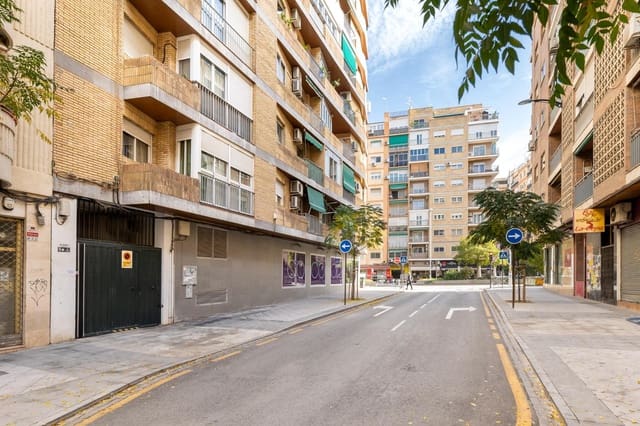 4 soveværelse Lejlighed til salg i Granada by - € 395.000 (Ref: 8784187)