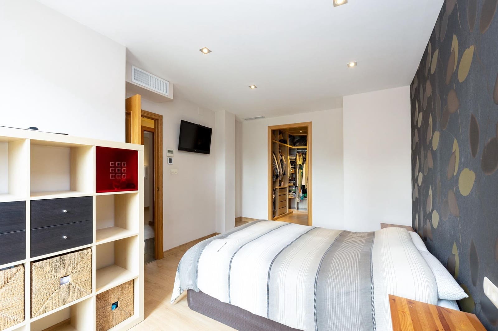 3 soveværelse Rækkehus til salg i Granada by med garage - € 390.900 (Ref: 8784188)