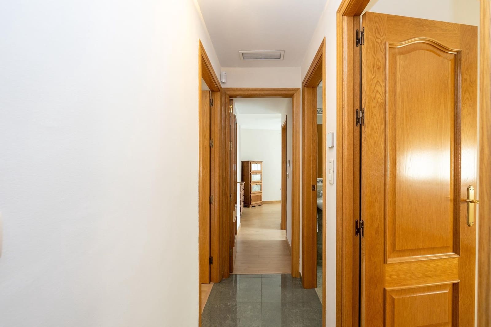 3 soveværelse Rækkehus til salg i Granada by med garage - € 390.900 (Ref: 8784188)