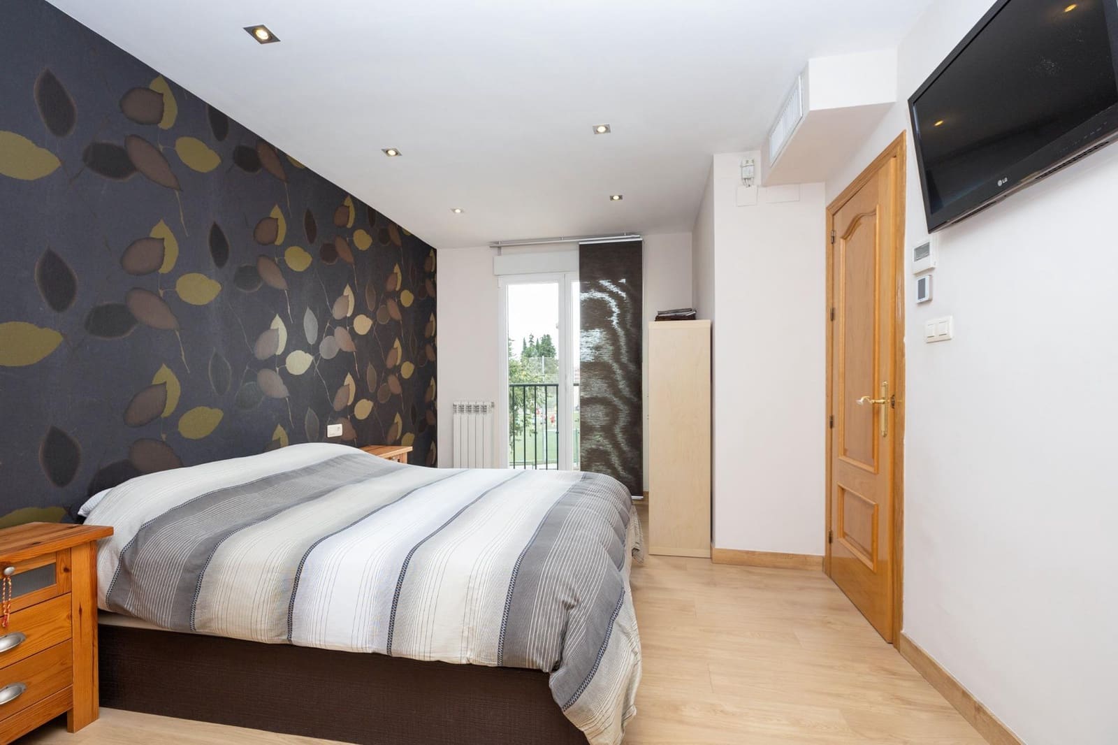 3 soveværelse Rækkehus til salg i Granada by med garage - € 390.900 (Ref: 8784188)