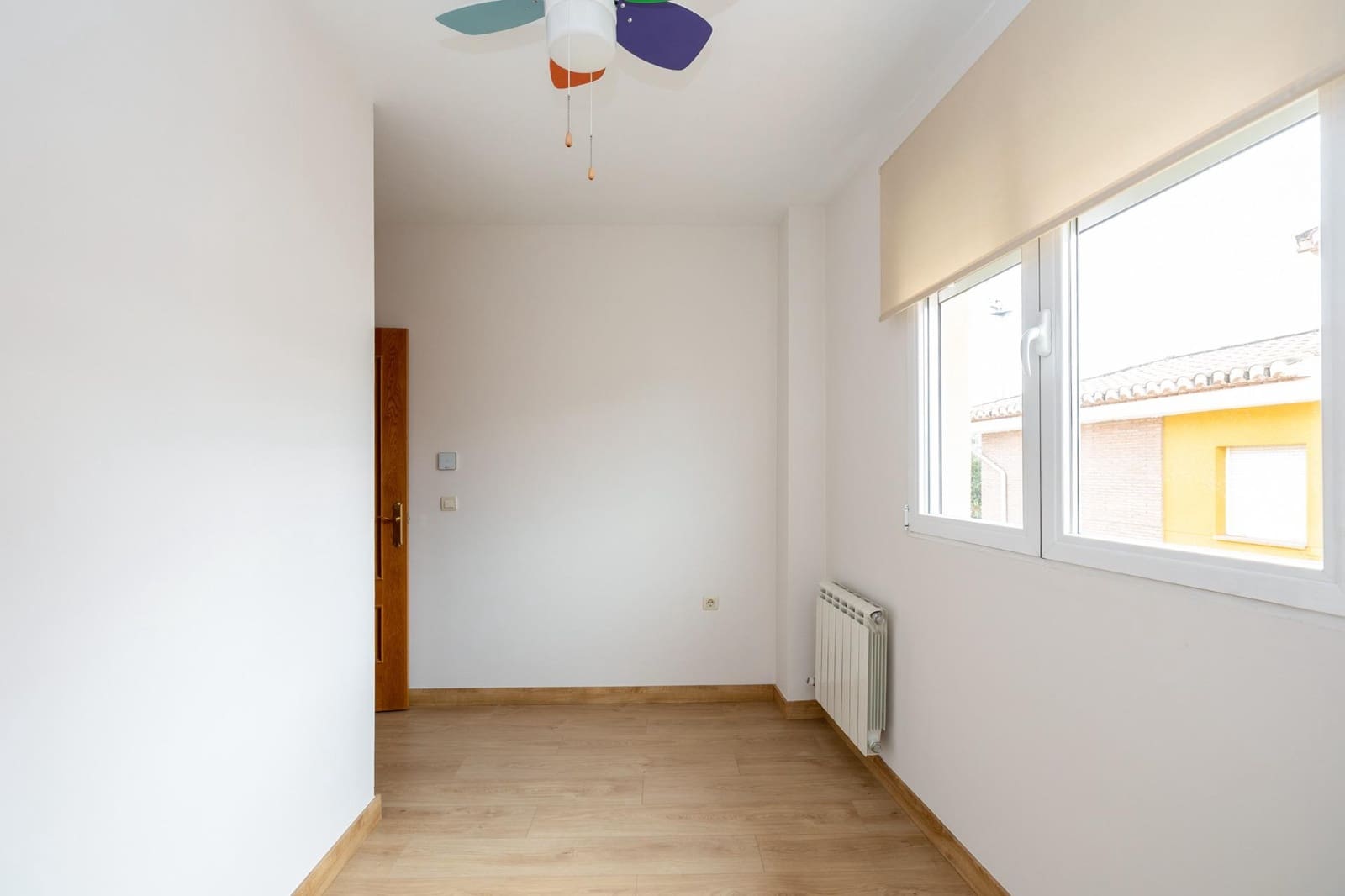 3 soveværelse Rækkehus til salg i Granada by med garage - € 390.900 (Ref: 8784188)