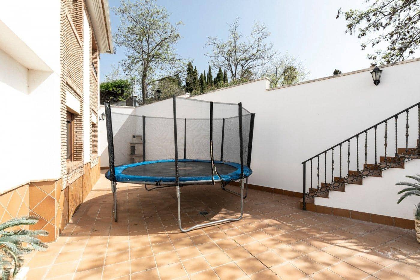 13 soveværelse Villa til salg i Huetor Vega med swimmingpool garage - € 850.000 (Ref: 8792716)