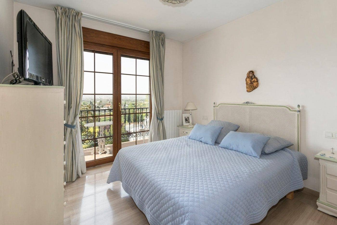 13 soveværelse Villa til salg i Huetor Vega med swimmingpool garage - € 850.000 (Ref: 8792716)