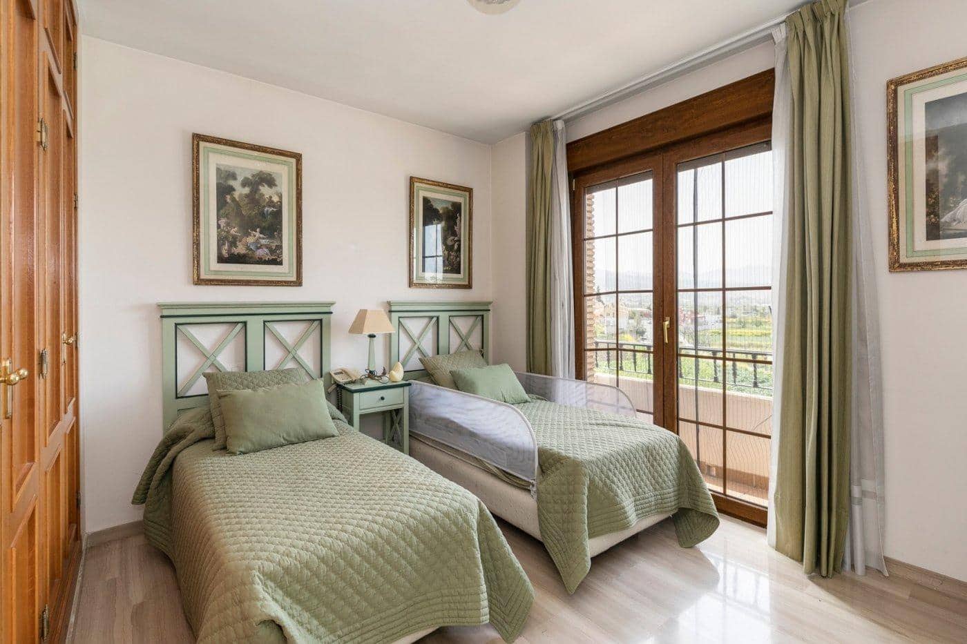 13 soveværelse Villa til salg i Huetor Vega med swimmingpool garage - € 850.000 (Ref: 8792716)