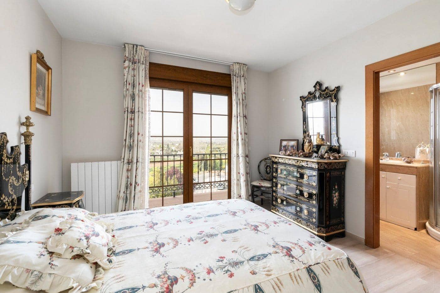 13 soveværelse Villa til salg i Huetor Vega med swimmingpool garage - € 850.000 (Ref: 8792716)