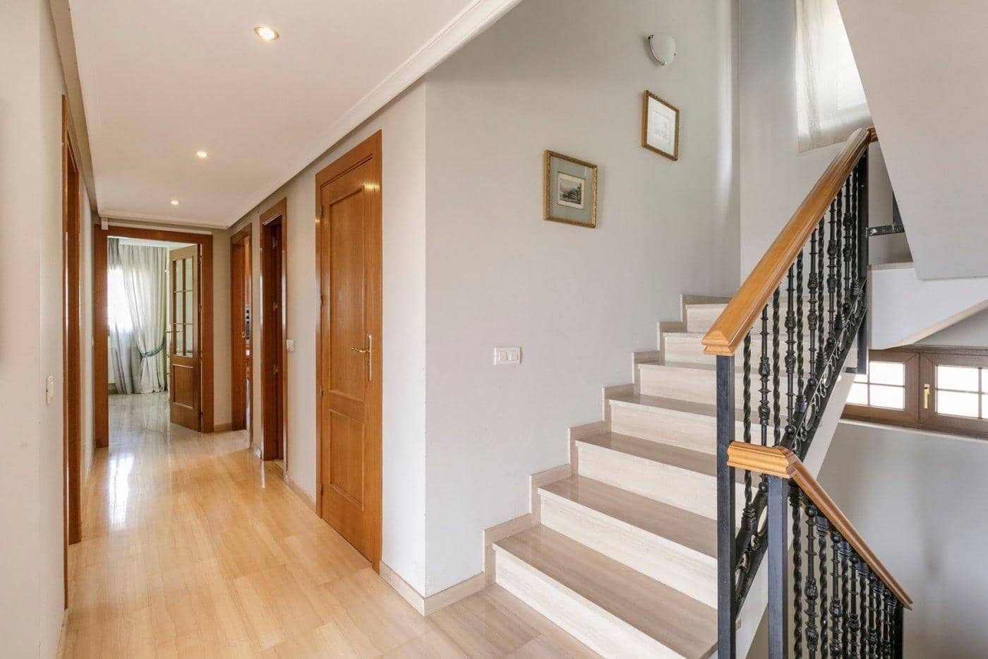 13 soveværelse Villa til salg i Huetor Vega med swimmingpool garage - € 850.000 (Ref: 8792716)