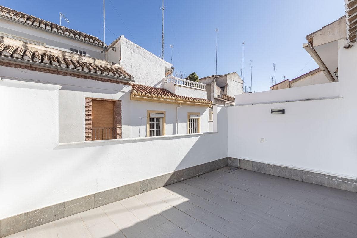 4 soveværelse Lejlighed til salg i Granada by - € 750.000 (Ref: 8869923)