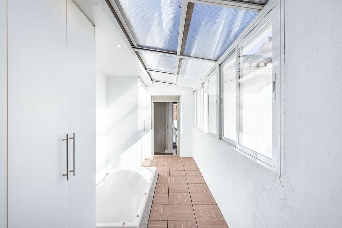 4 soveværelse Lejlighed til salg i Granada by - € 750.000 (Ref: 8869923)