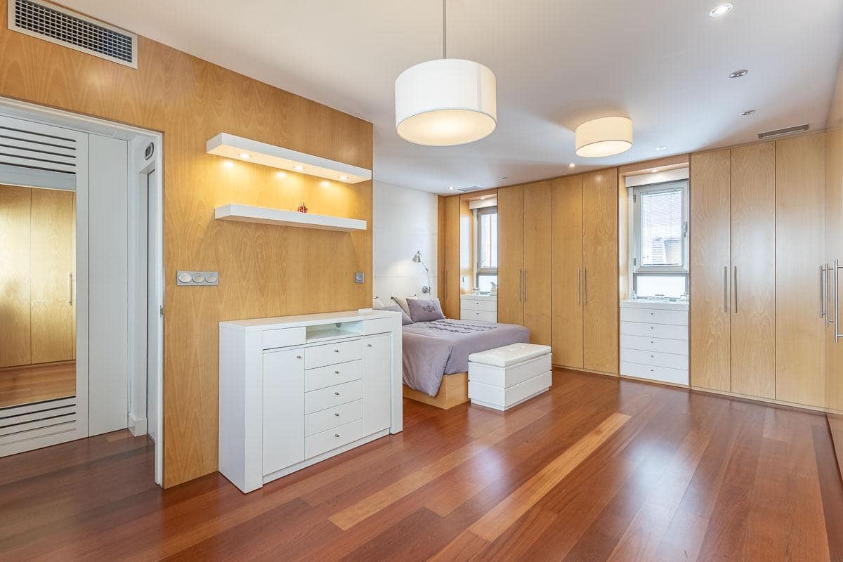 4 soveværelse Lejlighed til salg i Granada by - € 750.000 (Ref: 8869923)