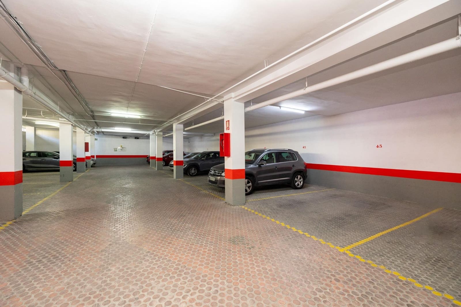 5 soveværelse Lejlighed til salg i Granada by med swimmingpool - € 395.000 (Ref: 8915507)