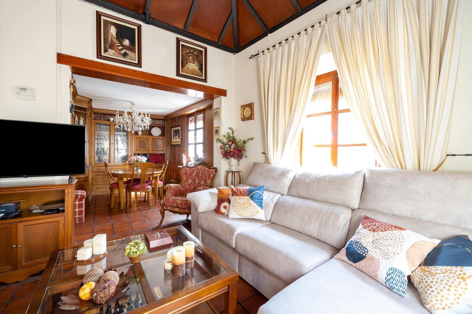 5 soveværelse Villa til salg i Granada by med garage - € 1.200.000 (Ref: 8915508)