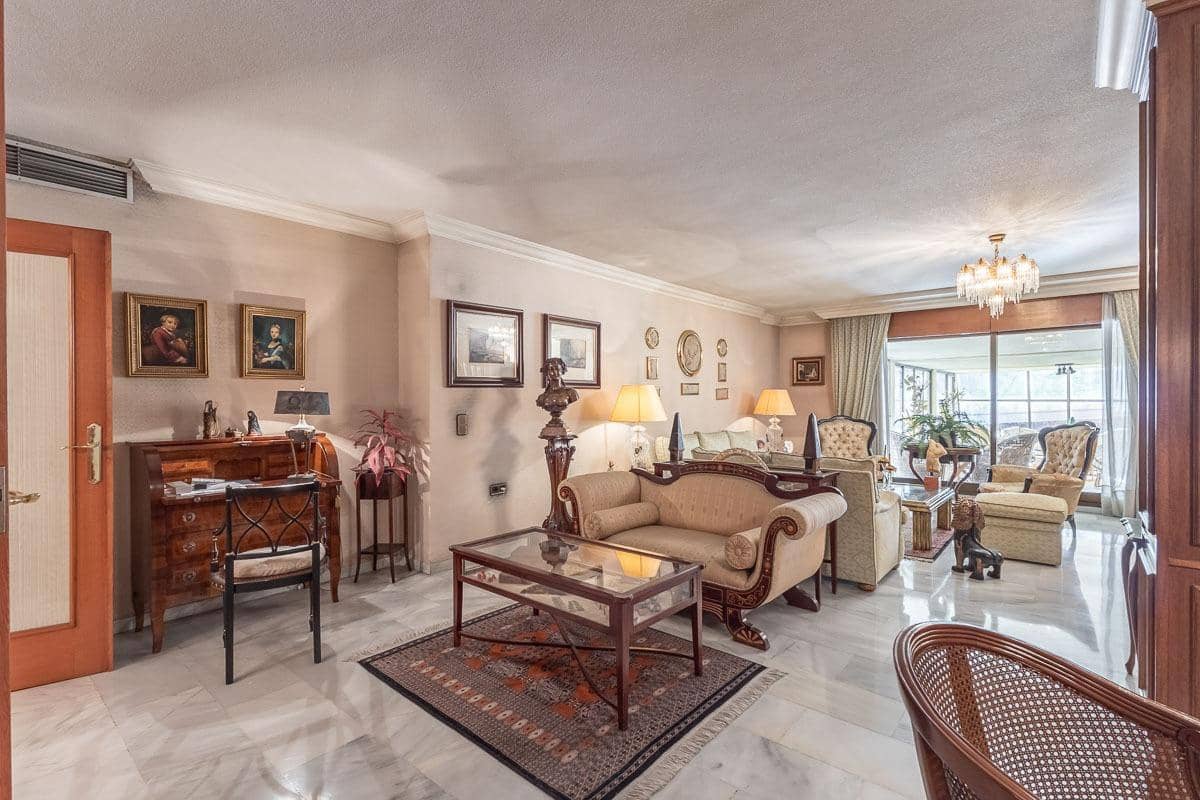 3 quarto Apartamento para venda em Granada cidade com piscina - 1 360 000 € (Ref: 8917925)