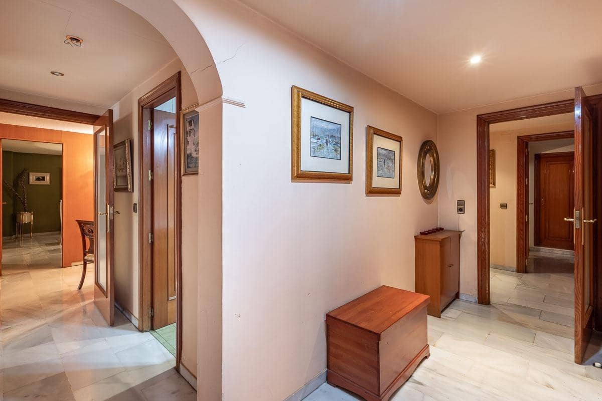 3 quarto Apartamento para venda em Granada cidade com piscina - 1 360 000 € (Ref: 8917925)