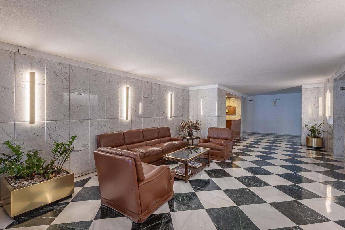 3 quarto Apartamento para venda em Granada cidade com piscina - 1 360 000 € (Ref: 8917925)