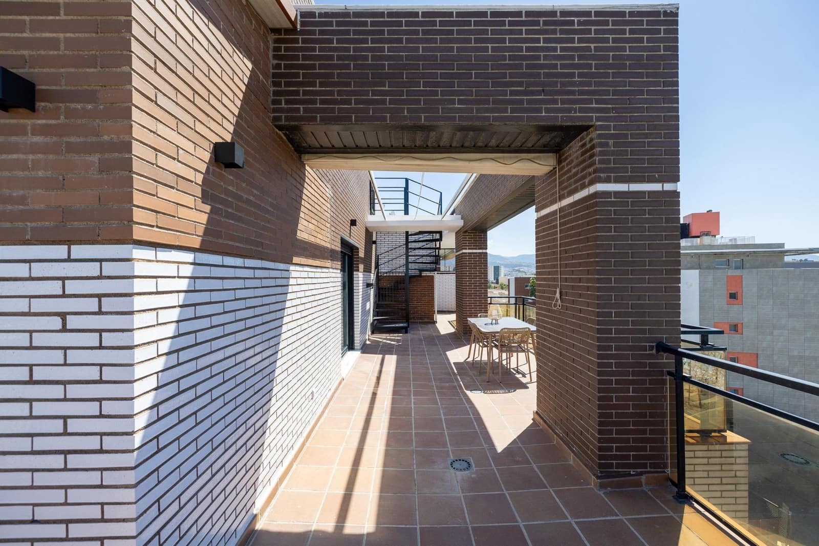 3 soveværelse Penthouse til salg i Armilla med swimmingpool garage - € 800.000 (Ref: 8926456)