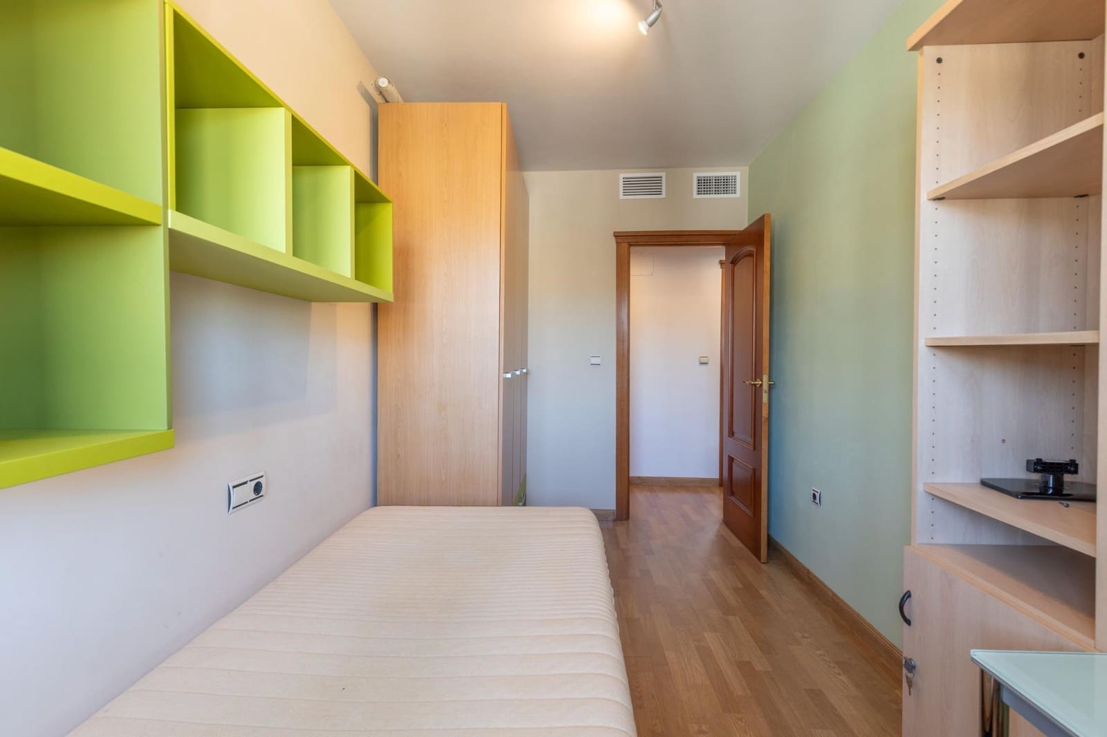 3 soveværelse Lejlighed til salg i Granada by med swimmingpool garage - € 595.000 (Ref: 8937156)