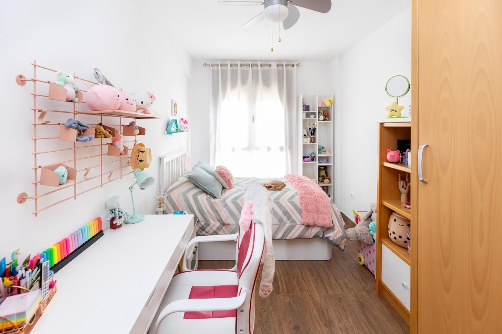 4 bedroom Semi-detached Villa for sale in Granada city with garage - € 375,000 (Ref: 8944026)