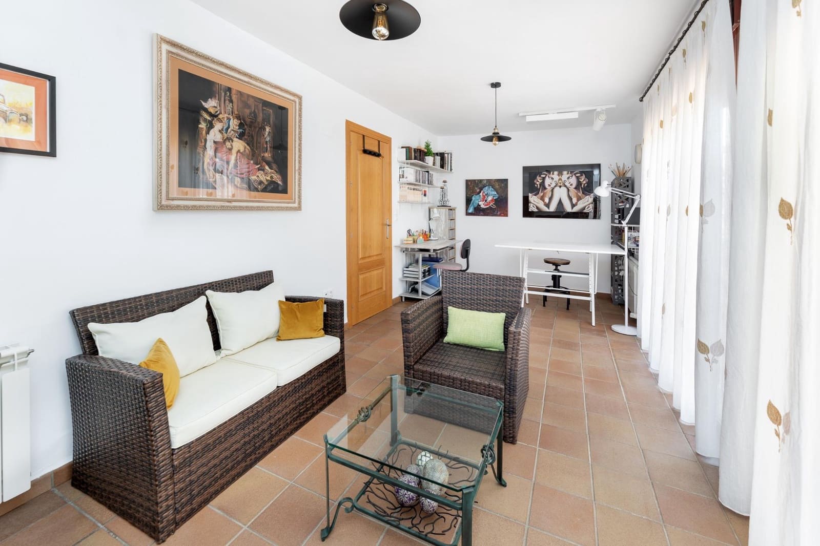 4 bedroom Semi-detached Villa for sale in Granada city with garage - € 375,000 (Ref: 8944026)