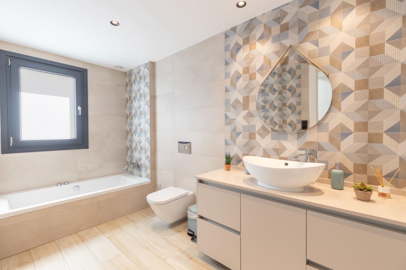 4 soveværelse Rækkehus til salg i Padul med swimmingpool garage - € 350.000 (Ref: 8946773)