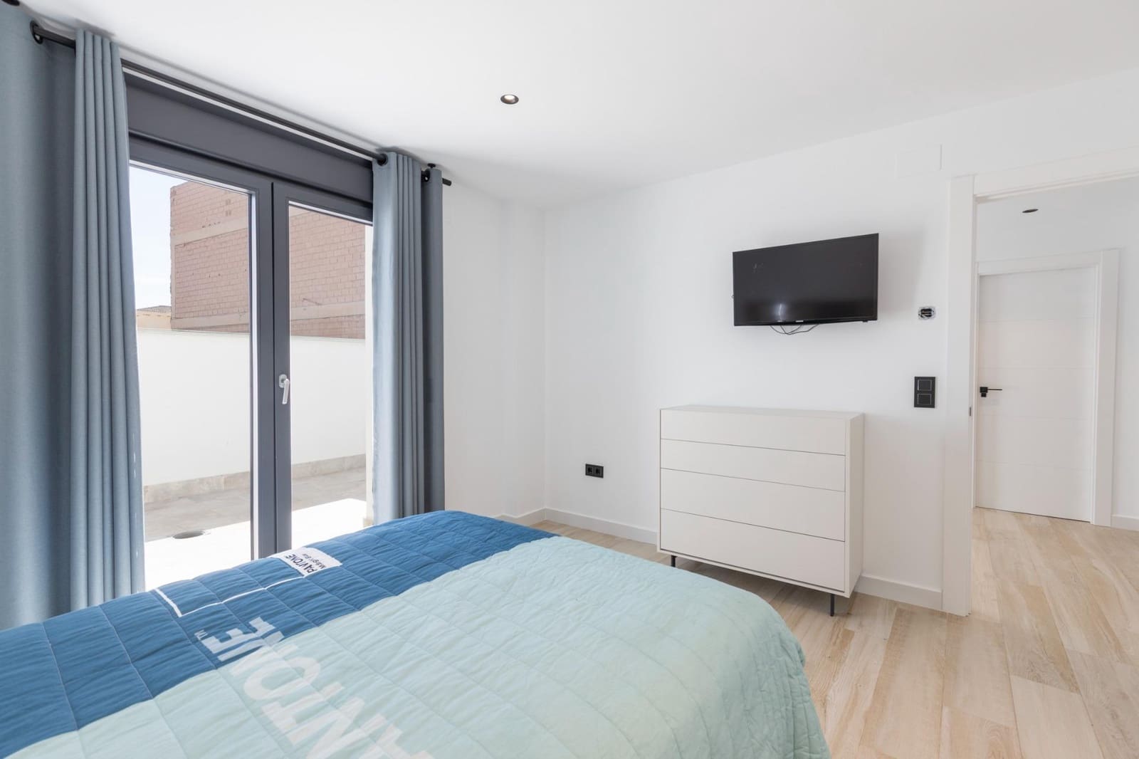 4 soveværelse Rækkehus til salg i Padul med swimmingpool garage - € 350.000 (Ref: 8946773)