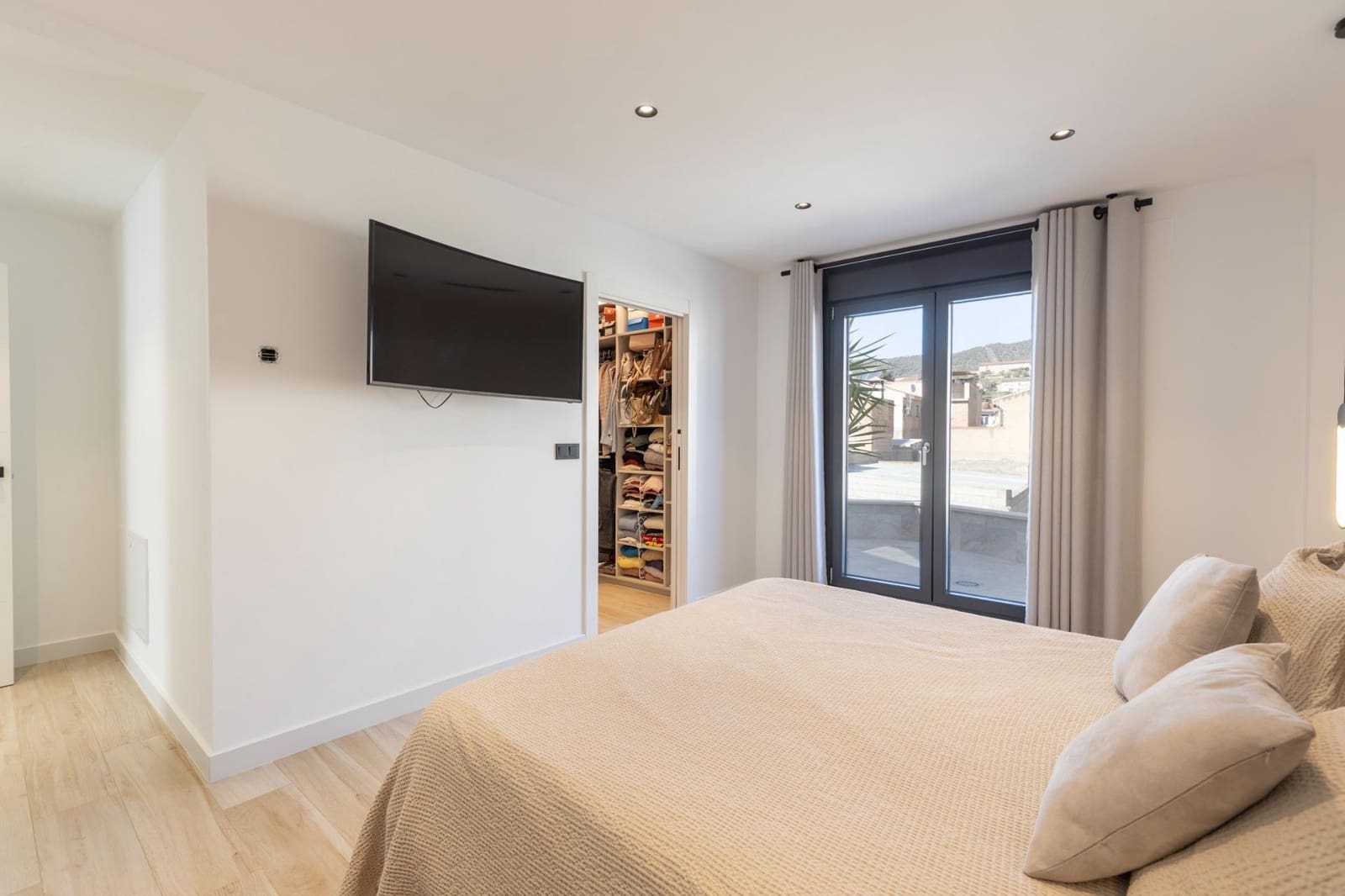 4 soveværelse Rækkehus til salg i Padul med swimmingpool garage - € 350.000 (Ref: 8946773)