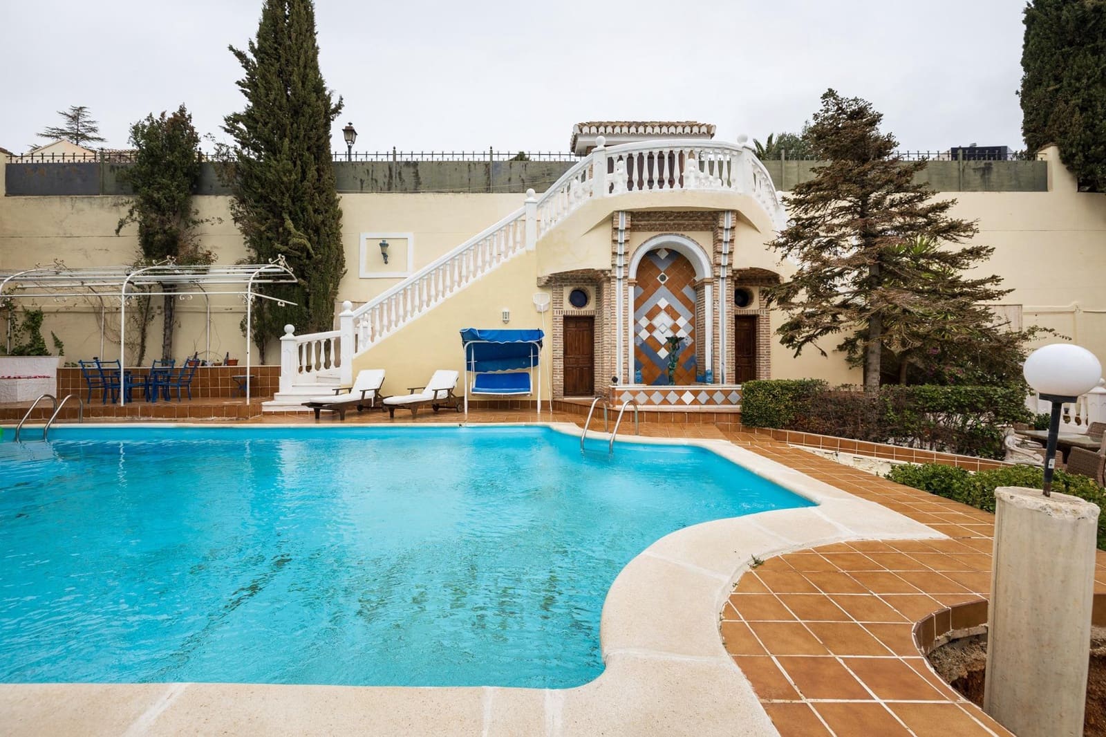5 soveværelse Villa til salg i Granada by med swimmingpool garage - € 1.600.000 (Ref: 8976165)