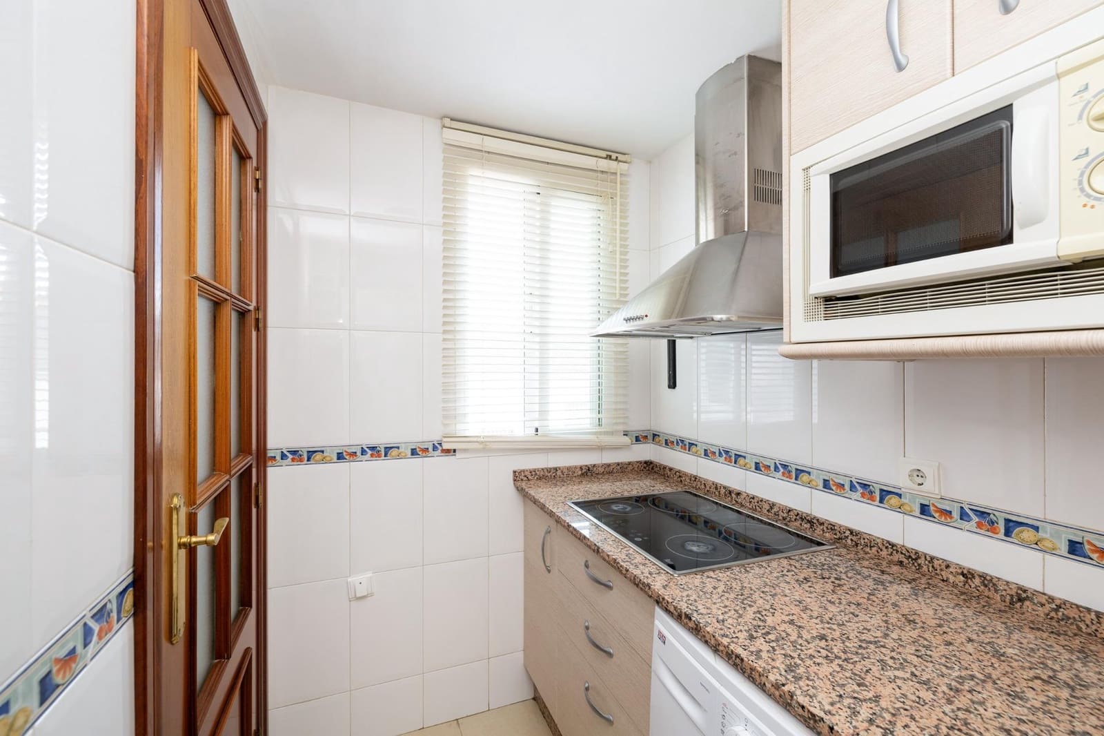 2 Zimmer Apartment zu verkaufen in Armilla mit Garage - 157.500 € (Ref: 9004829)