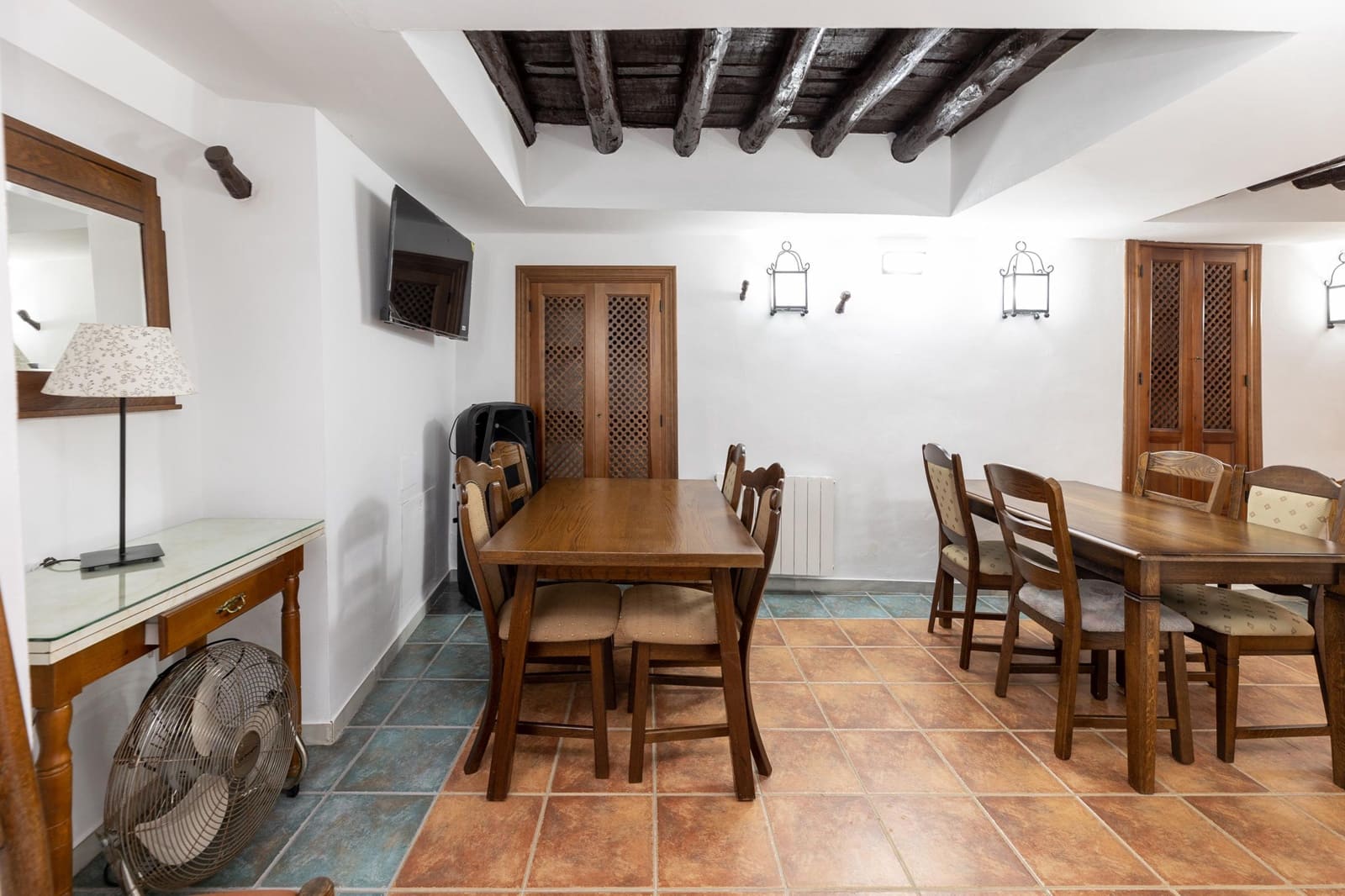 14 soveværelse Guesthouse/B & B til salg i Alhama de Granada - € 420.000 (Ref: 9004830)