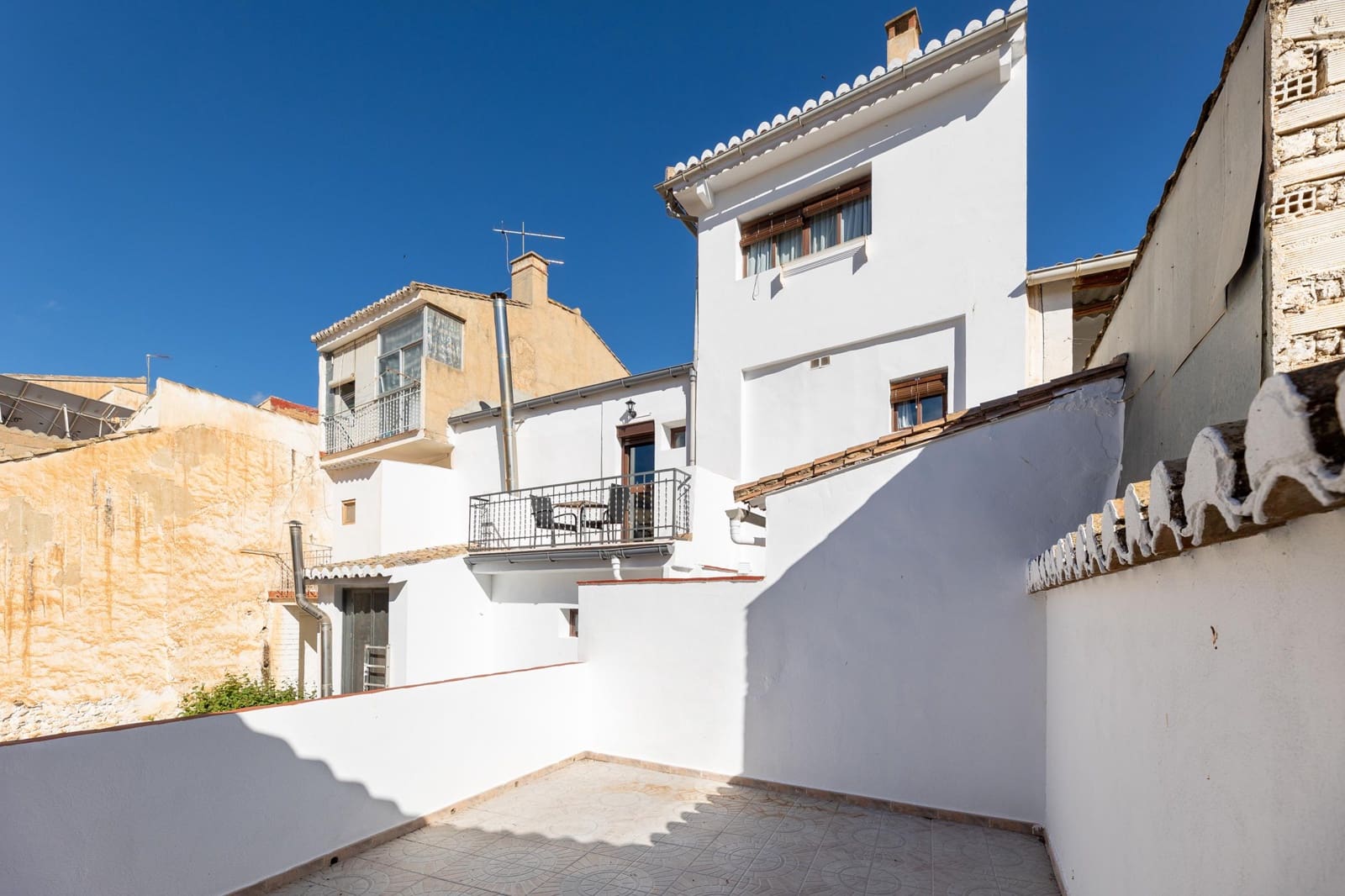 14 soveværelse Guesthouse/B & B til salg i Alhama de Granada - € 420.000 (Ref: 9004830)