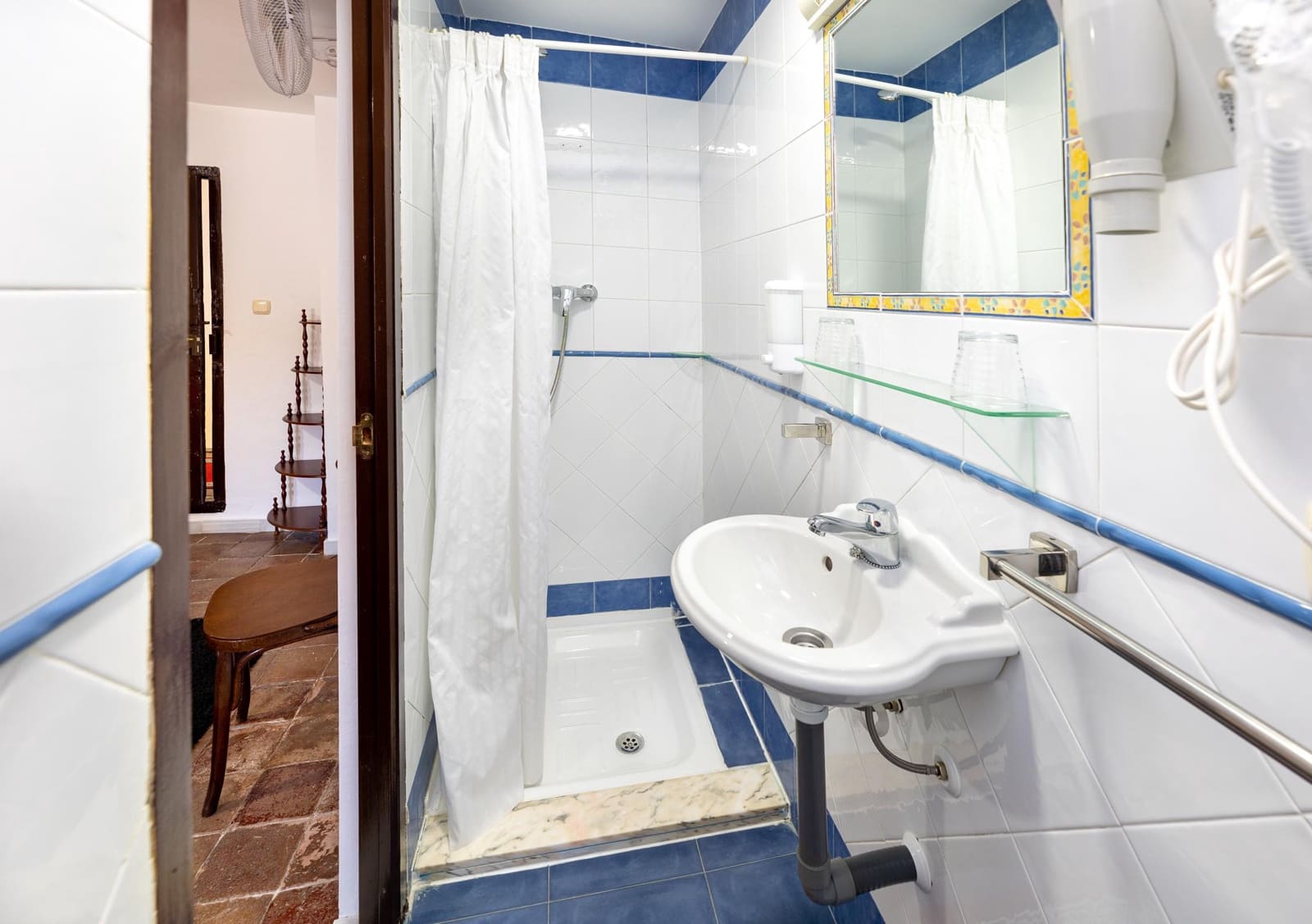 14 soveværelse Guesthouse/B & B til salg i Alhama de Granada - € 420.000 (Ref: 9004830)