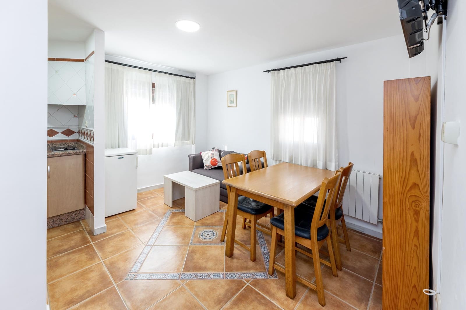 14 soveværelse Guesthouse/B & B til salg i Alhama de Granada - € 420.000 (Ref: 9004830)