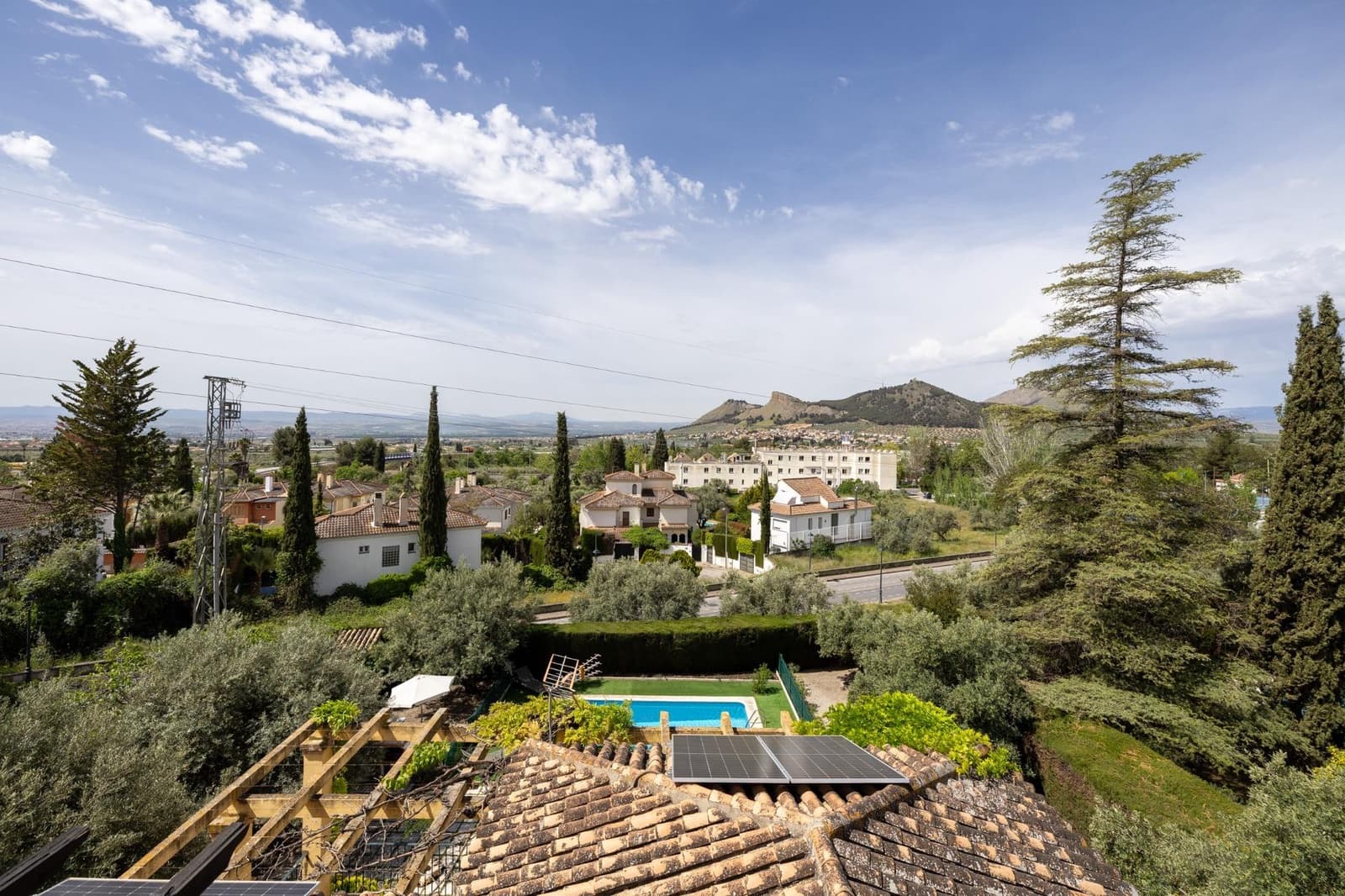 4 soveværelse Villa til salg i Albolote med swimmingpool garage - € 550.000 (Ref: 9004832)