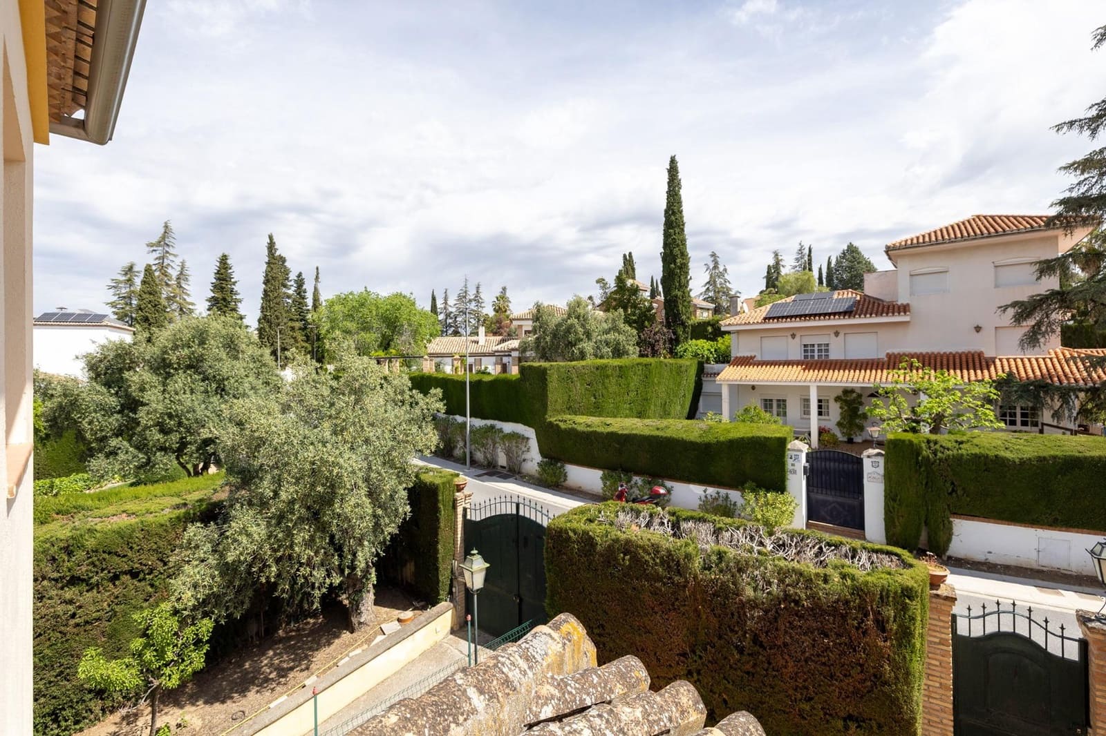 4 soveværelse Villa til salg i Albolote med swimmingpool garage - € 550.000 (Ref: 9004832)