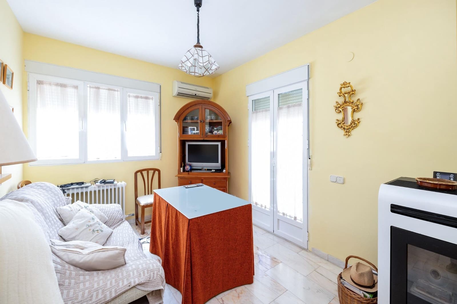 4 soveværelse Villa til salg i Albolote med swimmingpool garage - € 550.000 (Ref: 9004832)