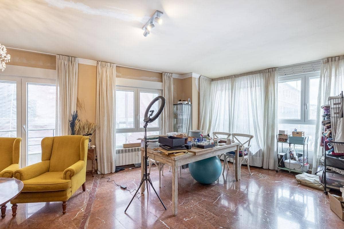 5 sypialnia Mieszkanie na sprzedaż w Miasto Grenada z garażem - 660 000 € (Ref: 9023265)