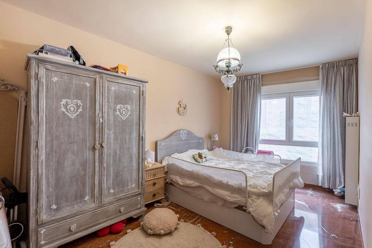 5 sypialnia Mieszkanie na sprzedaż w Miasto Grenada z garażem - 660 000 € (Ref: 9023265)