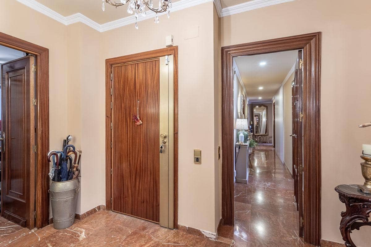 5 sypialnia Mieszkanie na sprzedaż w Miasto Grenada z garażem - 660 000 € (Ref: 9023265)