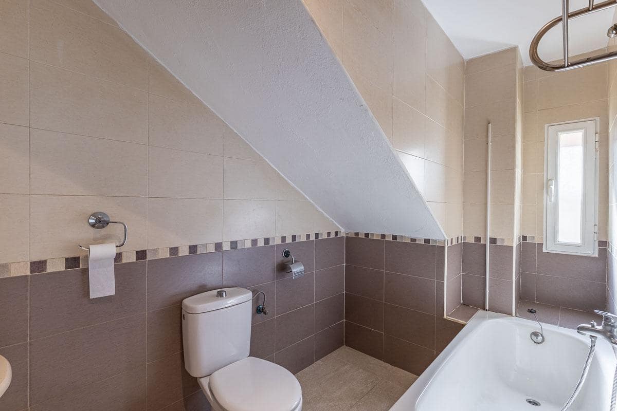 3 soveværelse Rækkehus til salg i Armilla - € 200.000 (Ref: 9023266)