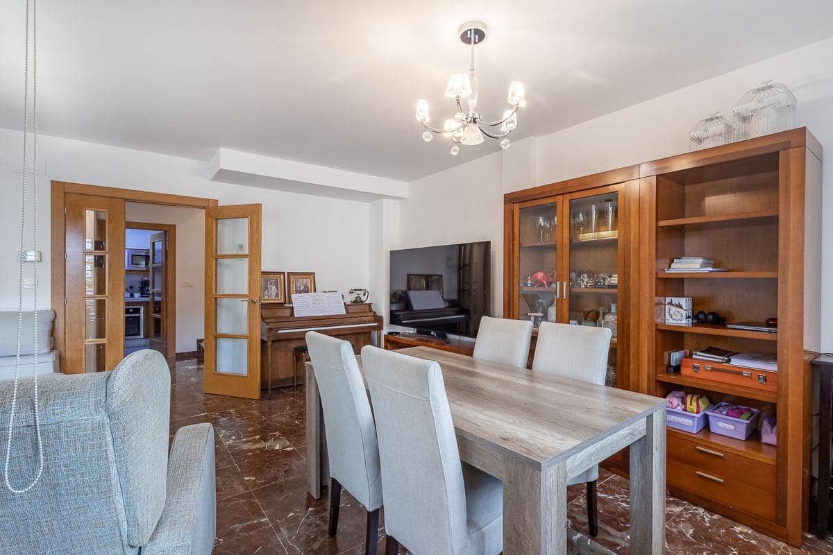 4 soverom Rekkehus til salgs i Armilla med garasje - € 405 000 (Ref: 9029528)